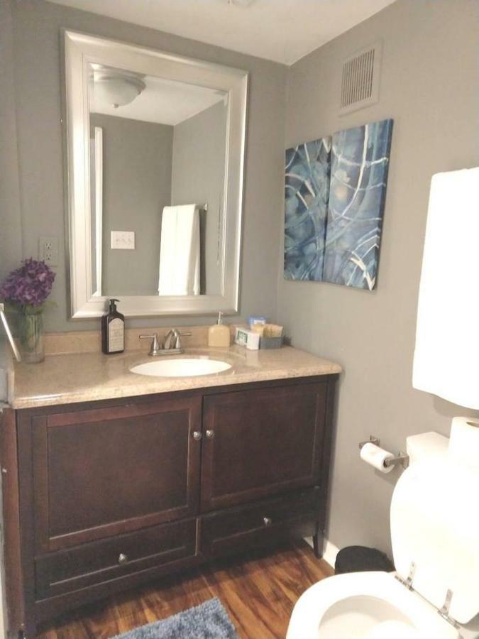 Charming Condo In Central Ралей Екстериор снимка