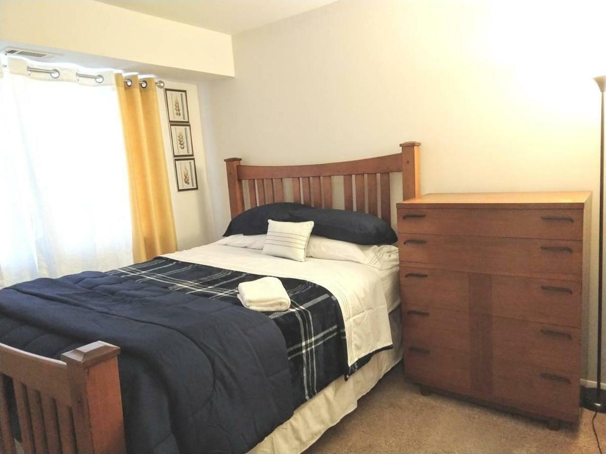 Charming Condo In Central Ралей Екстериор снимка